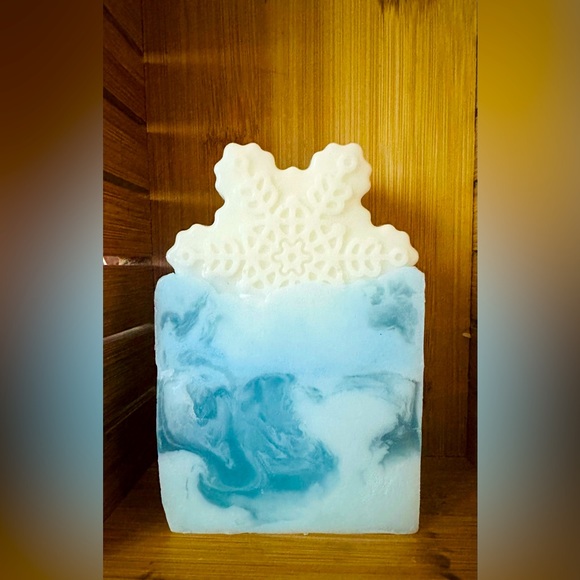 Snowflake ❄️ soap - Picture 1 of 3